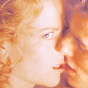 Eyes Wide Shut-Original Vintage French Movie Poster para el romance surrealista de Stanley Kubrick con Tom Cruise, Nicole Kidman y Alan Cumming