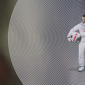 Moon: un póster de película original de Duncan Jones Poetic Lunar Life Spiral con Sam Rockwell, Kevin Spacey y Sam Rockwell