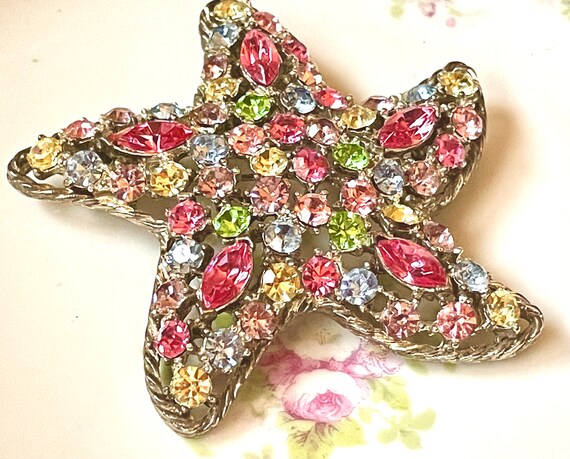 MJent Signed Gold Tone Textured Starfish Brooch Modernist 1970/'s-80/'s SJK Vintage Abstract