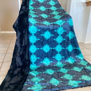The Aztec & Gray Brindle Cowhide Blanket bild 1