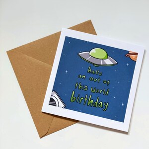 Tarjeta de cumpleaños de otro mundo • Tarjeta OVNI • Tarjeta de cumpleaños • Escalofriante • Extraterrestre • Espacio • Tarjeta de cumpleaños espacial