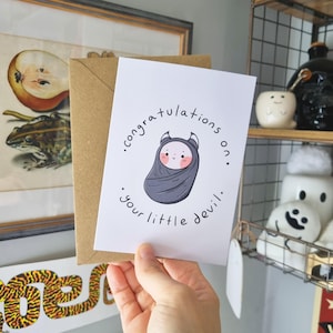 Little Devil-kaart • Goth • Goth New Baby-kaart • Spookachtig schattig • Goth Parents