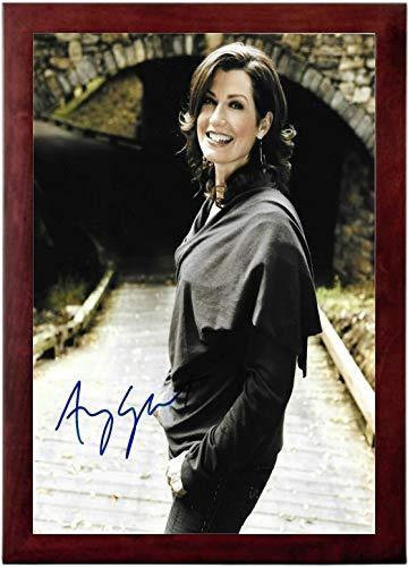 Portrait Amy Grant Autograph Replica Super Print
