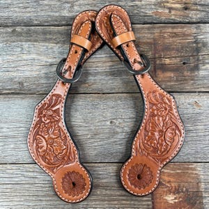 Light Oil Floral Tooled Spur Straps