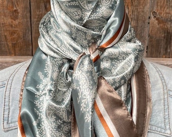 35X35" Seafoam & Cream Paisley Wild Rag/Scarf WR3410