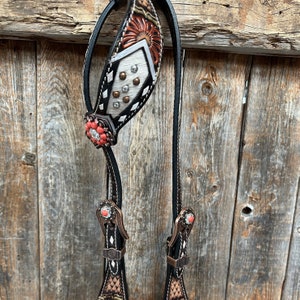 Tough 1 Basket Stamped Cowhide Curved Breastcollar For Horses – Premium Leather, Fully Adjustable, Stainless Steel Hardware