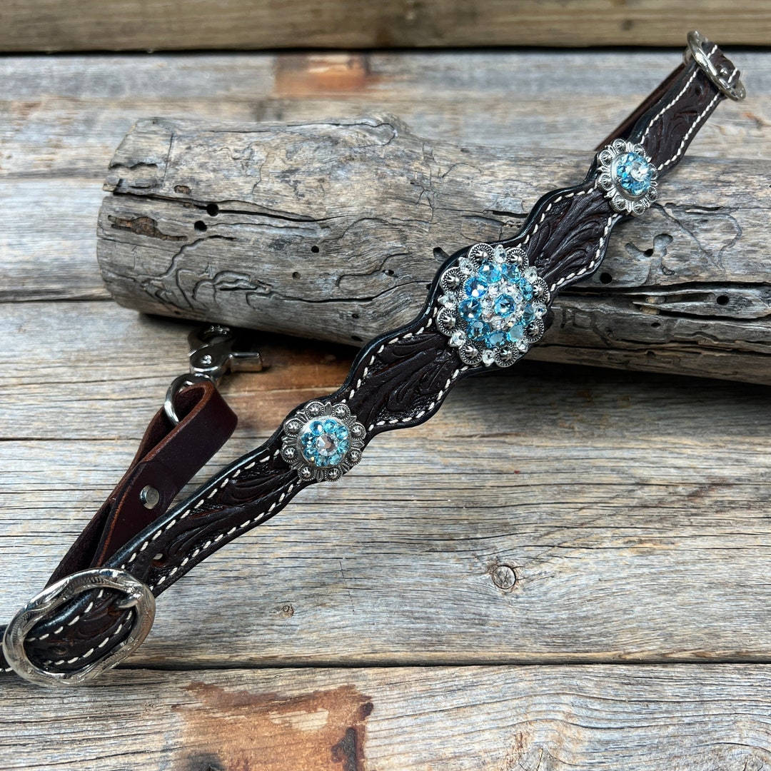Showman ® floral wither strap