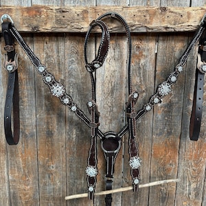 Dark Oil Floral Clear One Ear/ Breastcollar Tack Set #OEBC517