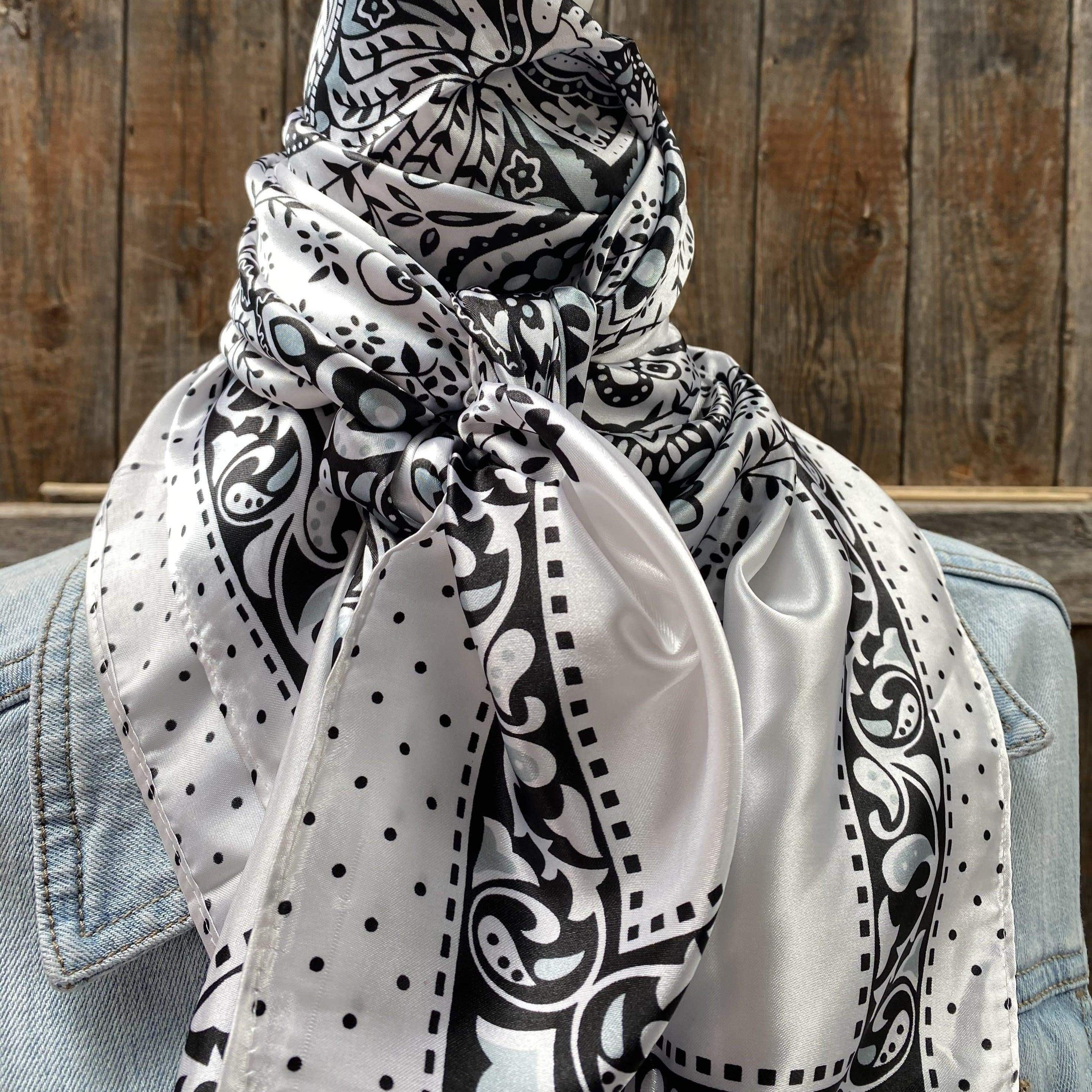 35X35" Black/White Polka Dot & Paisley Wild Rag/Scarf WR444