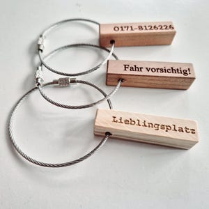 personalisierte Schlüsselanhänger aus Holz, mit Gravur nach Wunsch / personalisierte Geschenke / lustige Geschenkidee