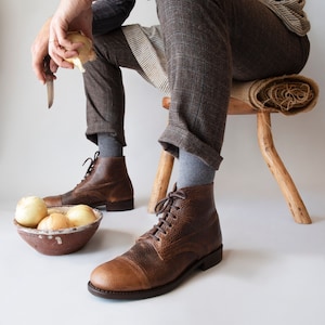 Irregular toe Victorian work Boots