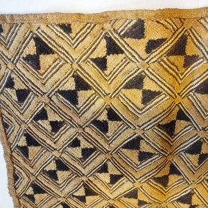 Kuba Textile Square /Shoowa Raffia Handwoven from Congo by the Kuba Society made from Raffia Palm Fibers and Dyes