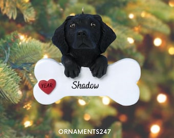 Gepersonaliseerd kerstornament met een zwarte Labrador Retriever | Ornament met zwarte Labrador | Gepersonaliseerd herdenkingsornament voor een hond - Cadeau voor de eigenaar van een zwarte Labrador in 2026