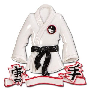 Adorno navideño personalizado de chaqueta de karate Adorno navideño personalizado de mano de karate con cinturón negro imagen 4