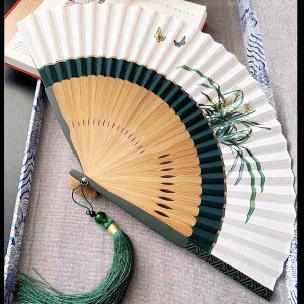 Sword Lily Chinese Brush Painting Hand Folding Fan/Butterfly Painting Folding Fan/Hanfu Fan/Bamboo Fans/Dancing Cosplay Wedding Party Gift