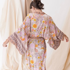 Elegant Begonia Flower Painting Kimono/Kimono Robe/Japanese Gift/Silky Cardigan/Boho Robe/Dressing Gown/Valentine's Day Gift/Gift For Her