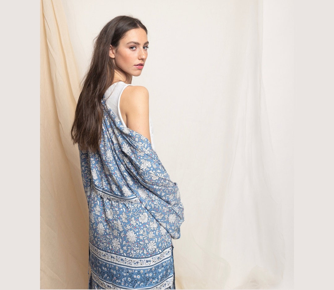 Delicate Retro Light Blue Kimono Robe/bohemian Robe/bohemian Skirt/silky Cardigan/boho Robe