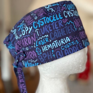 Urologi Scribbles Scrub Cap, operationsmössa i bomull. Herr
