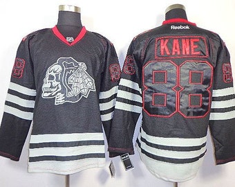 blackhawks skull jersey