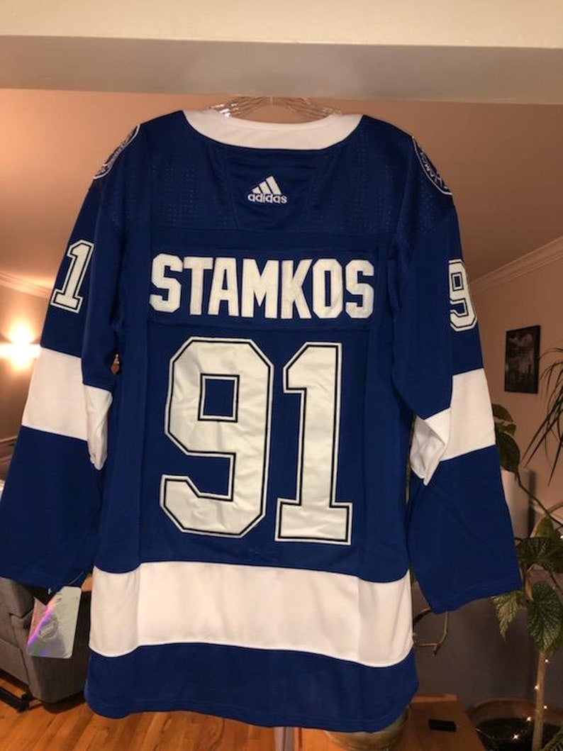 tampa bay lightning throwback jersey