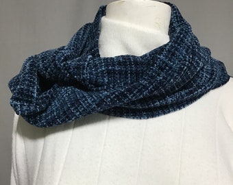 BU2 Rayon Chenille Scarf