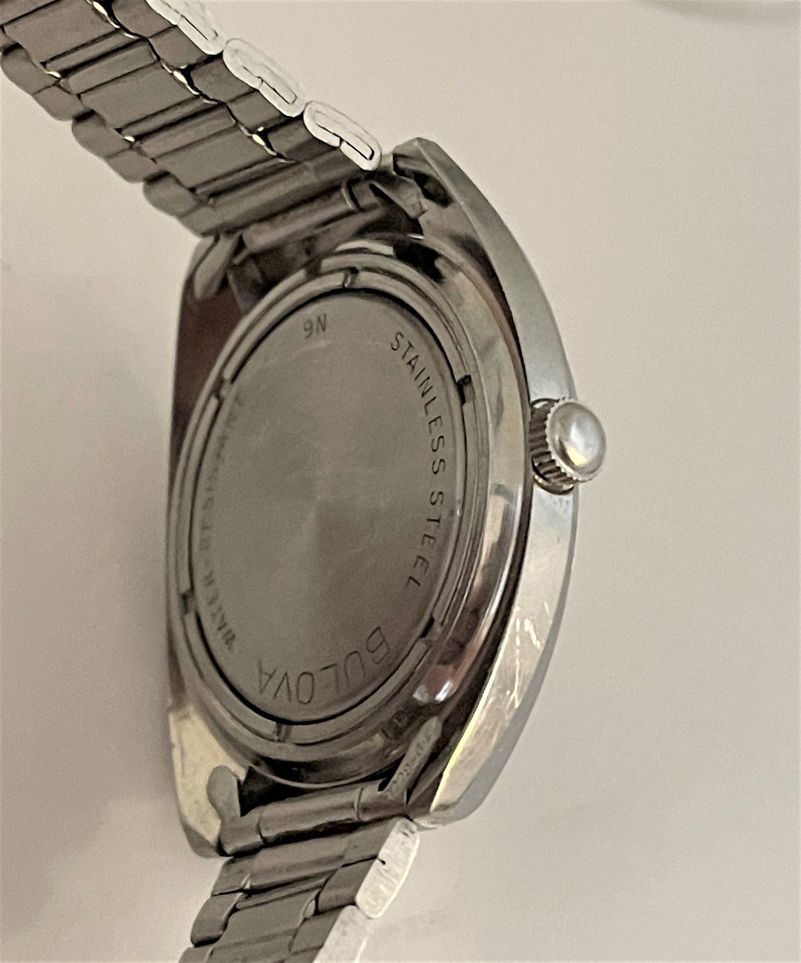 bulova manual wind