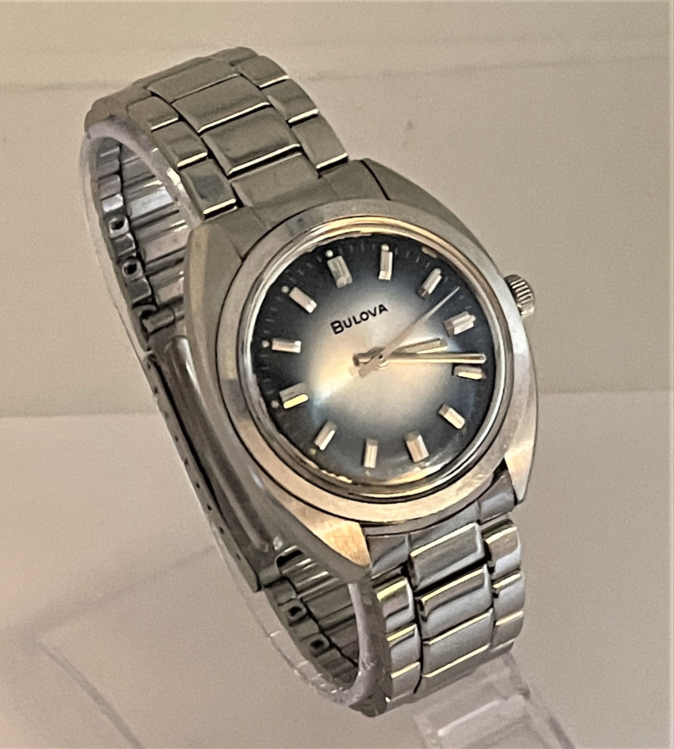 bulova manual wind