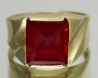 Vintage 14K Yellow Gold Synthetic Ruby Men's Ring Size 10