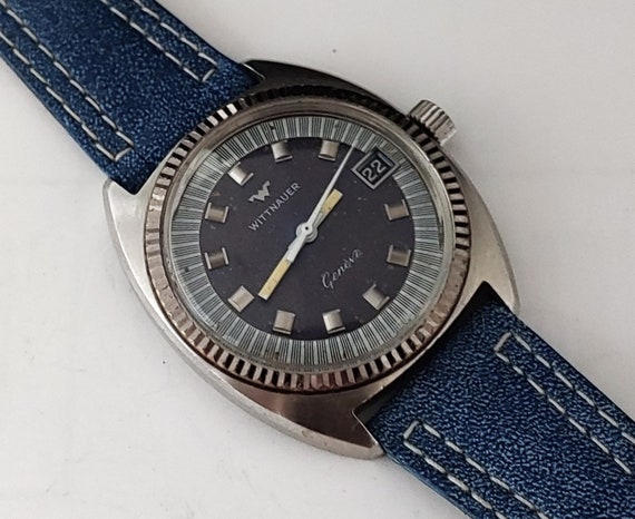 Vintage Wittnauer Fluted Bezel Manual Wind Men's … - image 3