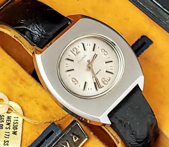 Bracelet De Montre BULOVA Vintage - Neuf Sans étiquette, Pour Collection Ou Remplacement