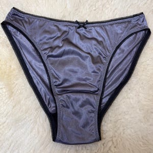 Angel Nylon Tricot Panty, herrmodell med feminin vintage-stil i bikiniunderkläder