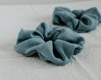Plant dyed silk scrunchy Sustainable hair tie Naturally dyed silk elastic Eco friendly Gift for her VSCO girl scrunchy Plastic free ties