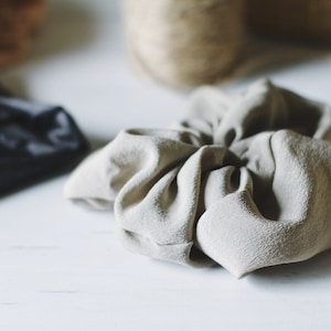 Gray Silk  scrunchies Neutral naturally dyed Premium silk scrunchy Women eco dyed 90s  accessories Plant dyed hair tie Winter elastics