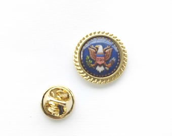 250th anniversary Lapel Pin. American flag and eagle badge. 0,78 inch 14k gold plated and chrome plated lapel pin. Big discount.