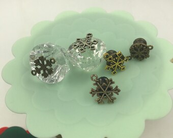 Snowflake mug covers! 1 each. Silicone mug lid, cup cover/topper, cozy, tea/coffee/wine lover gift, winter