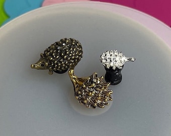 Bronze, golden, silver hedgehog mug cover! 1 each. Silicone mug lid, cup cover, topper, top, cozy, protector, tea/coffee/wine connoisseur