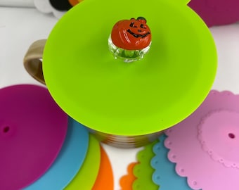 Jack-o'-lantern Silicone Coffee Mug Cover, Tea Cup Lid, Bug Guard. 1 each.