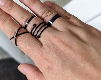 Juego de anillos de metal negro minimalista de envío gratis 4 anillos