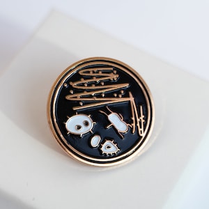Black & White Petri Dish Enamel Pin / Microbiology Agar Art / Bacteria Microbe Science Lab Gift / Science Art / Laboratory / Microbi