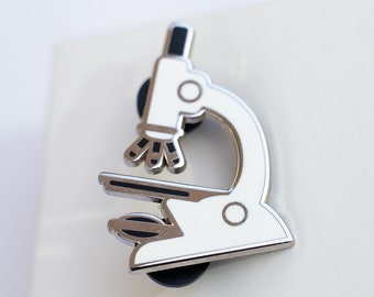 MIKROSKOP Emaille Pin / Wissenschaft Geschenk / Wissenschaftler / Stamm / Labor / Med Lab Tech / Biologie