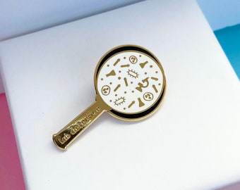 Lab Detective Enamel Pin / Science Laboratory / Researcher / PhD / Scientist