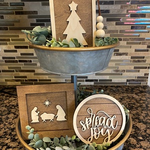 Rustic Christmas Tiered Tray Decor | tiered tray decor | tiered tray mini sign | farmhouse signs | farmhouse decor | holiday