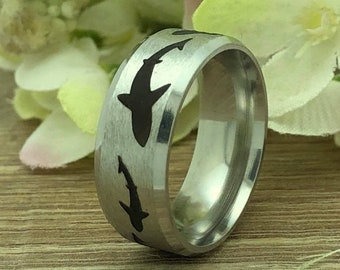 8mm Shark Ring, Stainless Steel Wedding Band, Personalize Engrave Ring Men's Wedding Band with Shark Design CQSSR901
