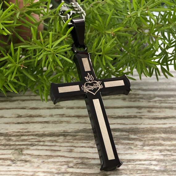 Claddagh 2024 necklace mens