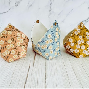 Bento Yarn Bowl - Wild Vines Floral / Yarn Cake Bowl, Yarn Keeper, Yarn Holder Pouch, Project Bag, Knitting Crochet Gift, Knitting Accessory