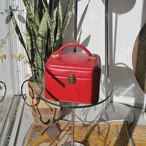 Vintage Red Leather Mini Travel Box Bag