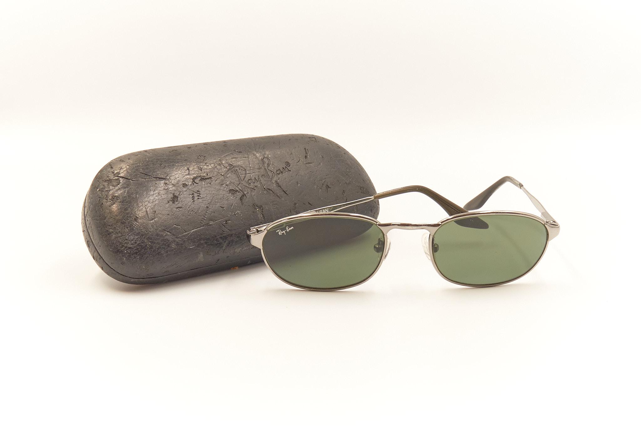 VTG 90’s Ray-Ban W0608 Metal Frames/B&L Green Round Aviator Lenses, Unisex Sunglasses Ray Ban Vintage Round 90 main image 4