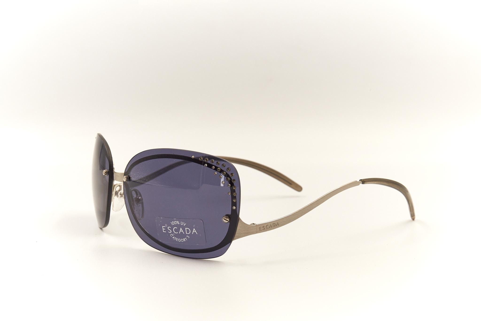 ESCADA of Germany E1249 Vintage Designer Sunglasses With  display picture 2
