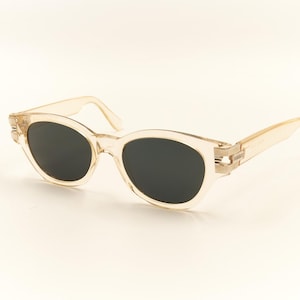 VERSUS by Gianni Versace Mod E28 Col 924 Clear Acetate Vintage Authentic Designer Sunglasses / New Old Stock Eyewear for Men & Women