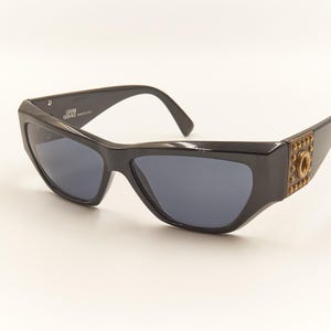 Authentic GIANNI VERSACE Mod 489 Col 852 Black Gold Theme Rectangular Sunglasses / Unused NOS New Old Stock / Vintage Designer Eyewear
